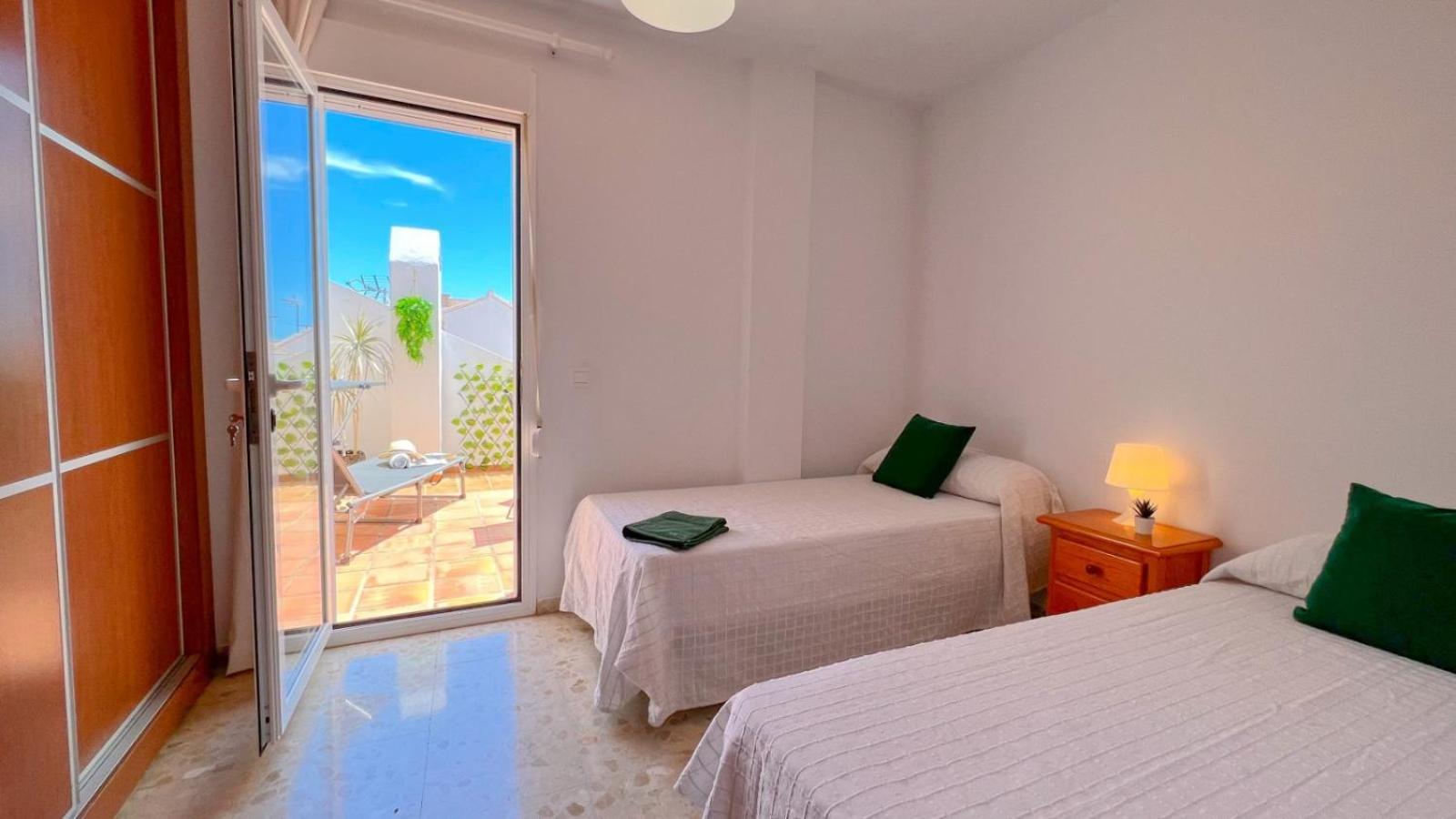 Santaolalla House Nerja Exteriör bild